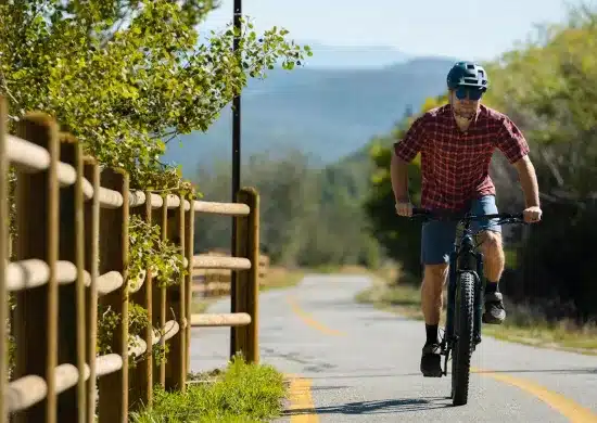 En bici por Cornellà: cómo moverte de forma cómoda, segura y sostenible