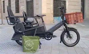 bicicleta preparada para llevar a niños de manera segura
