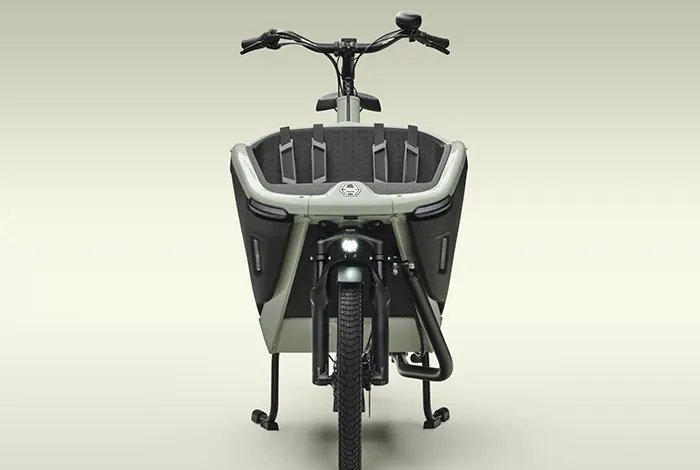 Bicicleta de carga Urban Arrow Family Next vista de frente en color verde